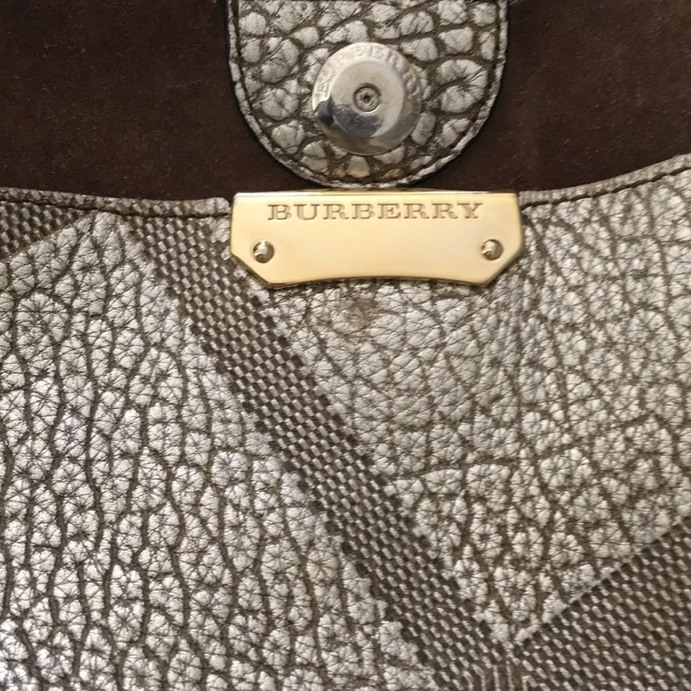 Burberry Canterbury Elephant Embossed Tote Bag - Picture 4 of 7